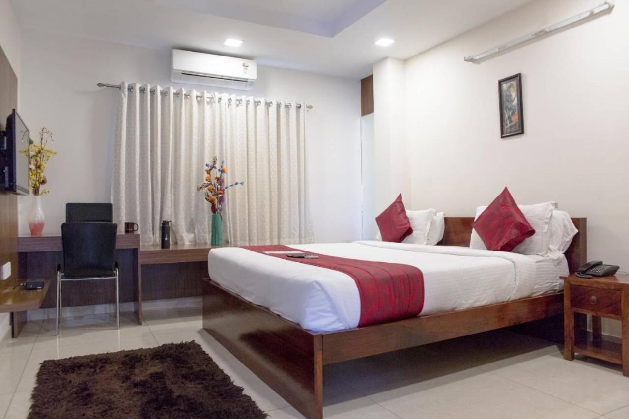 Aptly Premium Serviced Apartments - A Brand Unit Of Skyla - Lotus Pond Hyderabad Luaran gambar